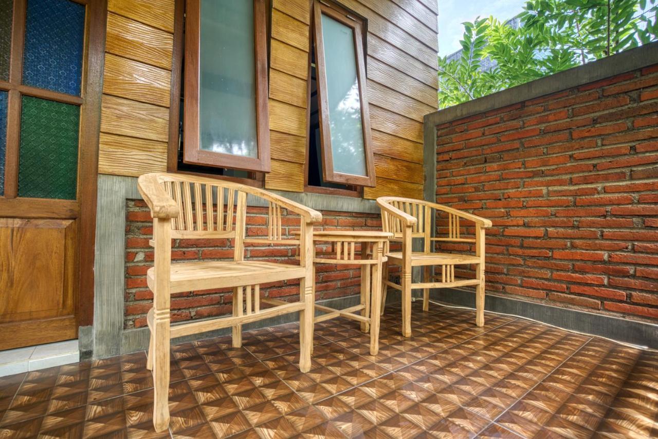 Bata Merah Homestay Баньюванги Экстерьер фото