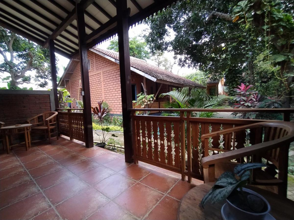 Bata Merah Homestay Баньюванги Экстерьер фото