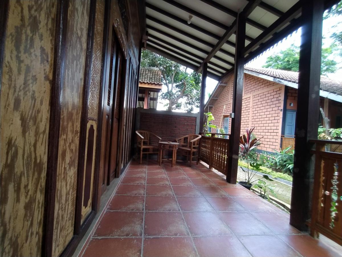 Bata Merah Homestay Баньюванги Экстерьер фото